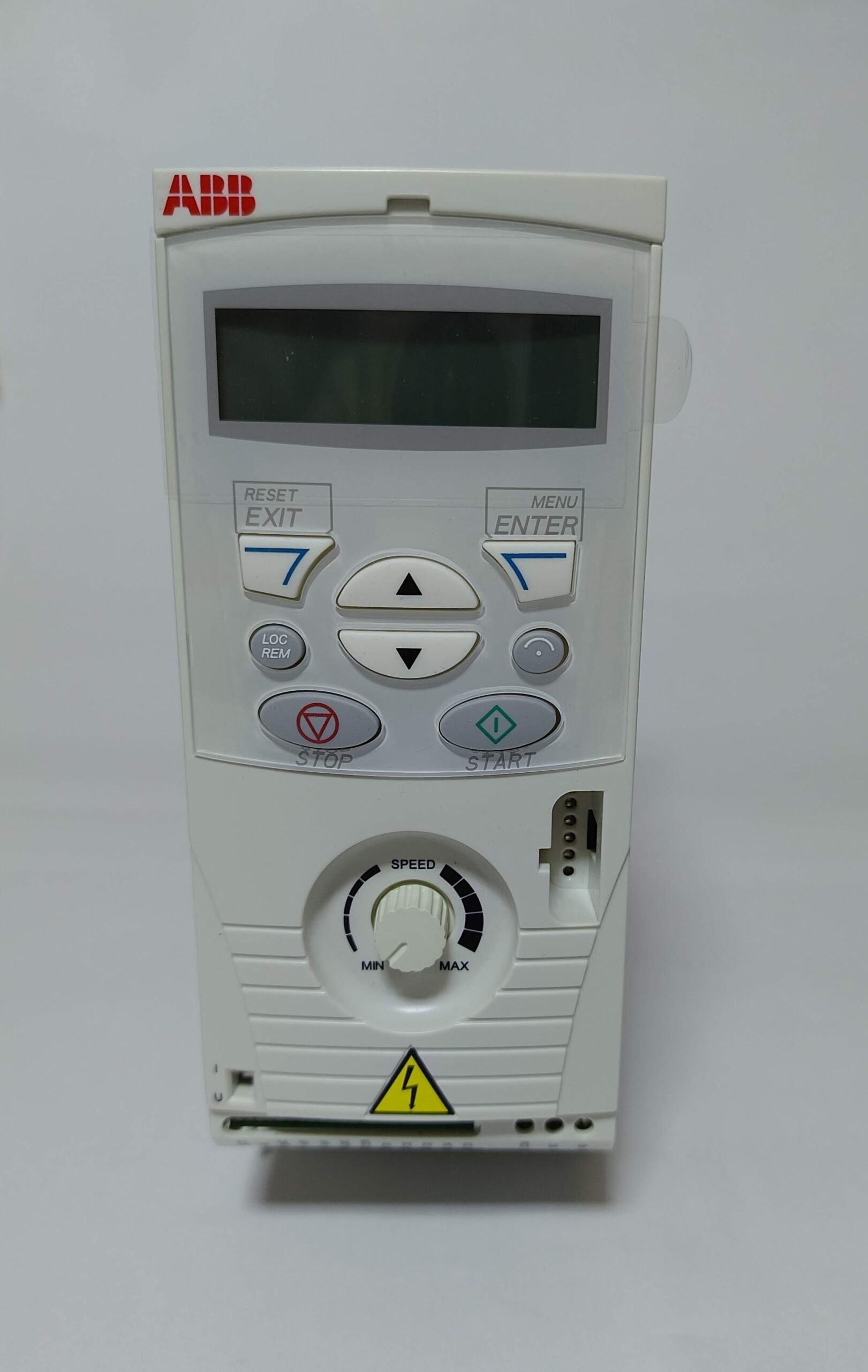Variador de frecuencia ACS150-03E-01A9-4